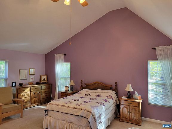 5th image of 14 Tallwood Trl