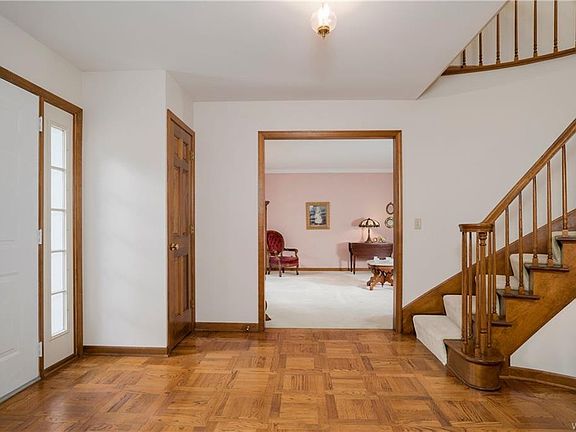 2nd image of 6371 Walnut Creek Dr