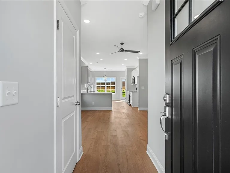 186 Andros Dr — Photo 4