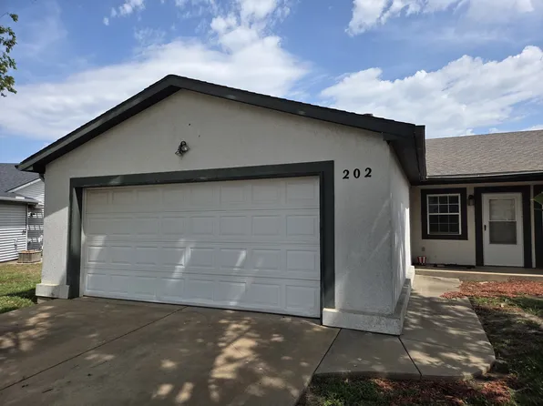 202 E Eagle Watch St, Mulvane, KS 67110