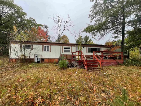 W4717 Chrissie Cir, Shawano, WI 54166