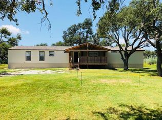 113 Vercie St, Rockport, TX 78382