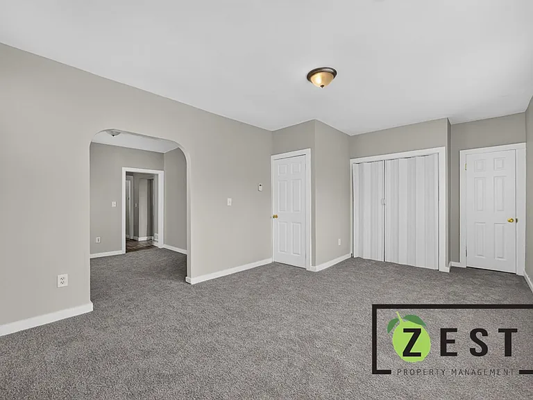 3329 Waverly St — Photo 4