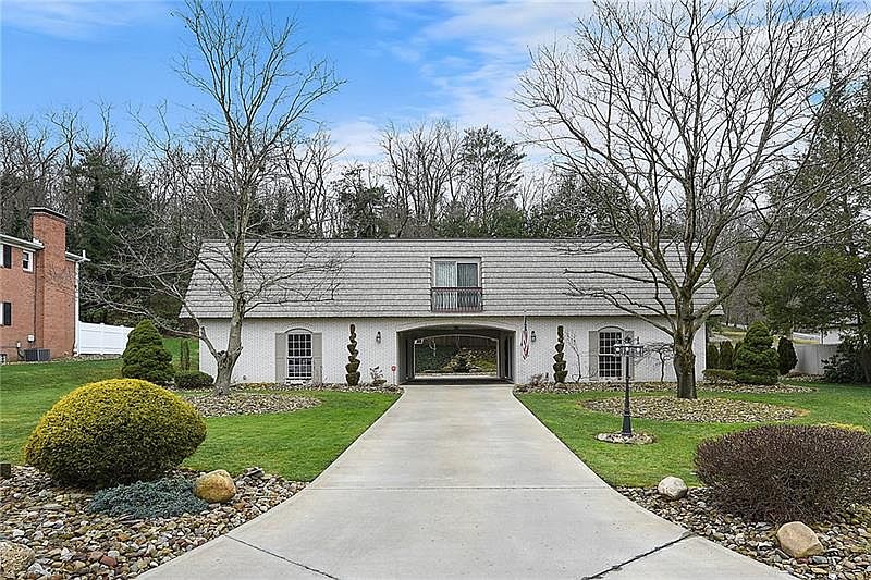 100 Radcliff Dr, Aliquippa, PA 15001 Zillow
