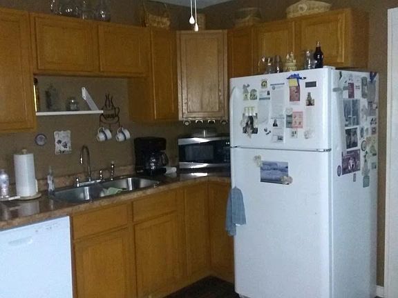 3rd image of 221 Gage Ave