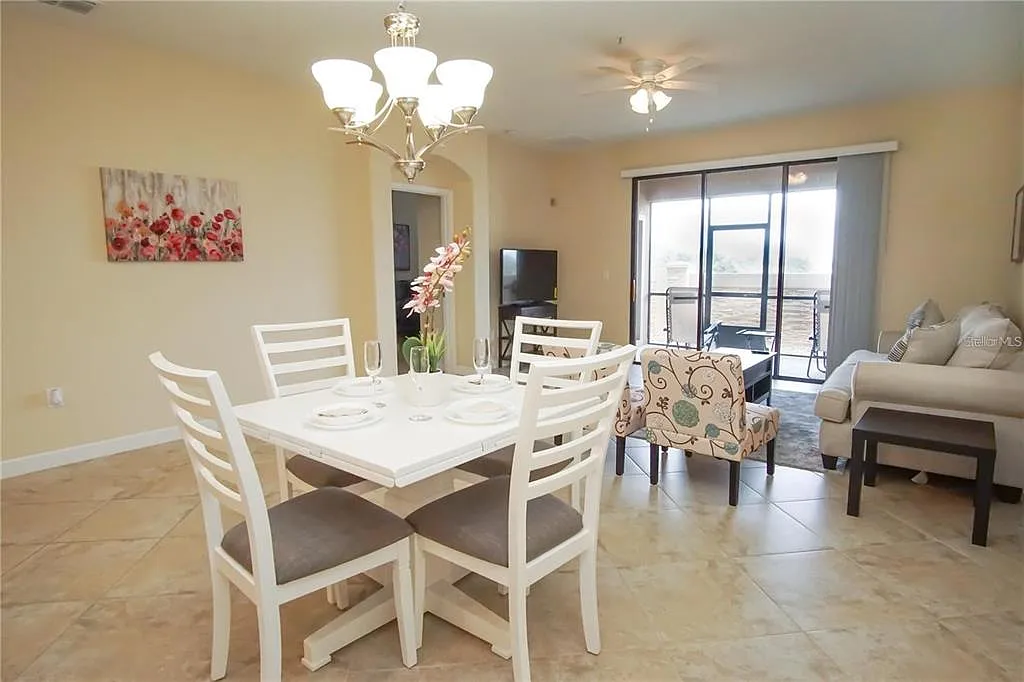 2 bed, 2.0 bath, 1409 sqft, $2,250 — Photo 4