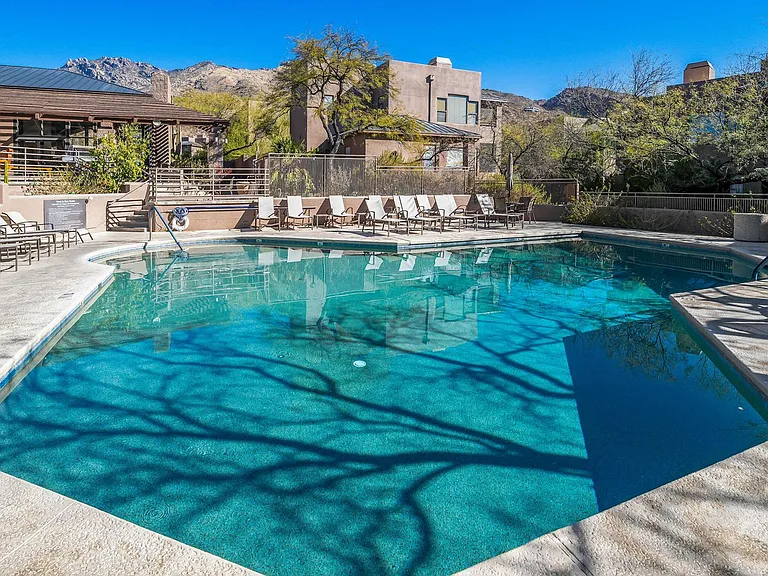 6655 N Canyon Crest Dr #2-ID1594714P — Photo 36