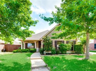 1013 Pheasant Ln, Forney, TX 75126