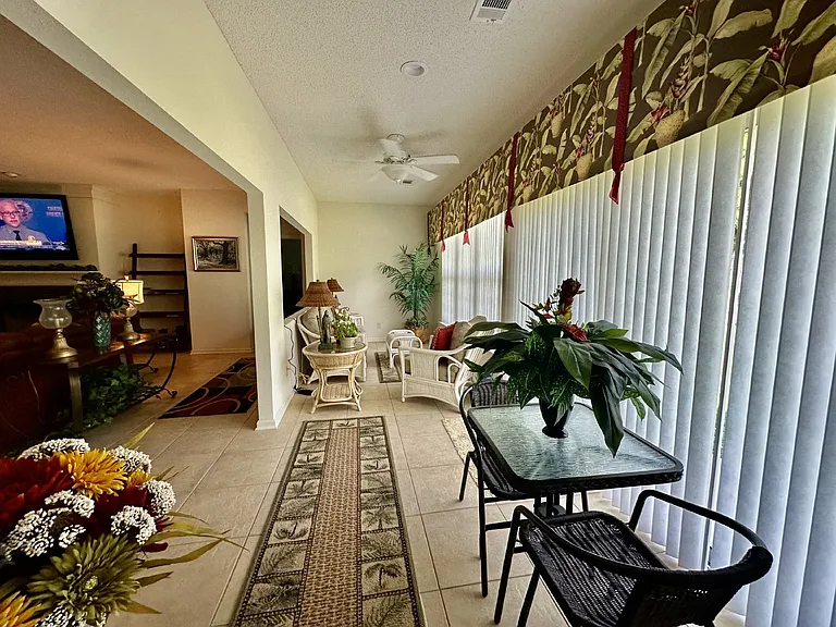 114 Landing Ln — Photo 13