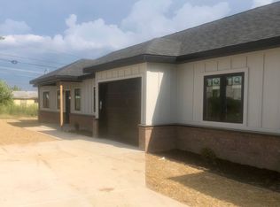 803 N 13th Pl #2, Rogers, AR 72756
