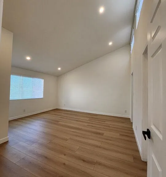 529 N Market St #8 — Photo 13