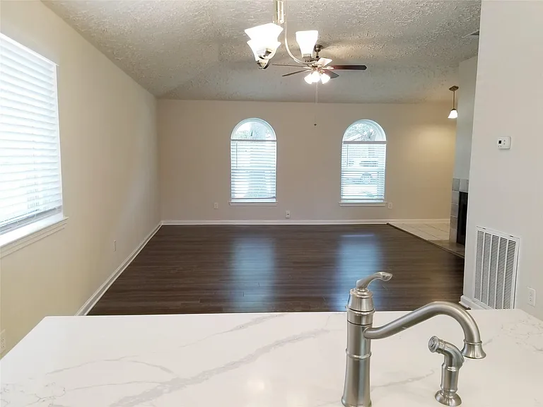 3731 Westheimer Place Dr — Photo 7