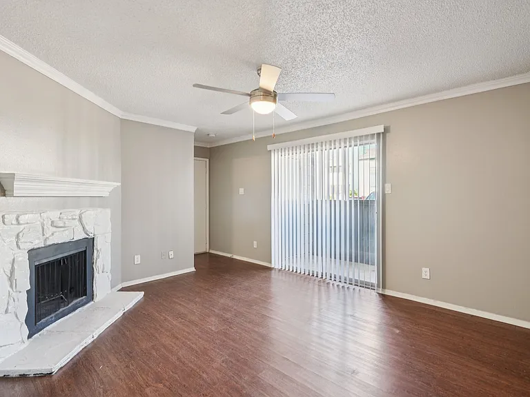 5644 Riverwalk Dr — Photo 41