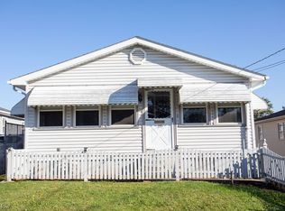 555 Sexton St, Struthers, OH 44471
