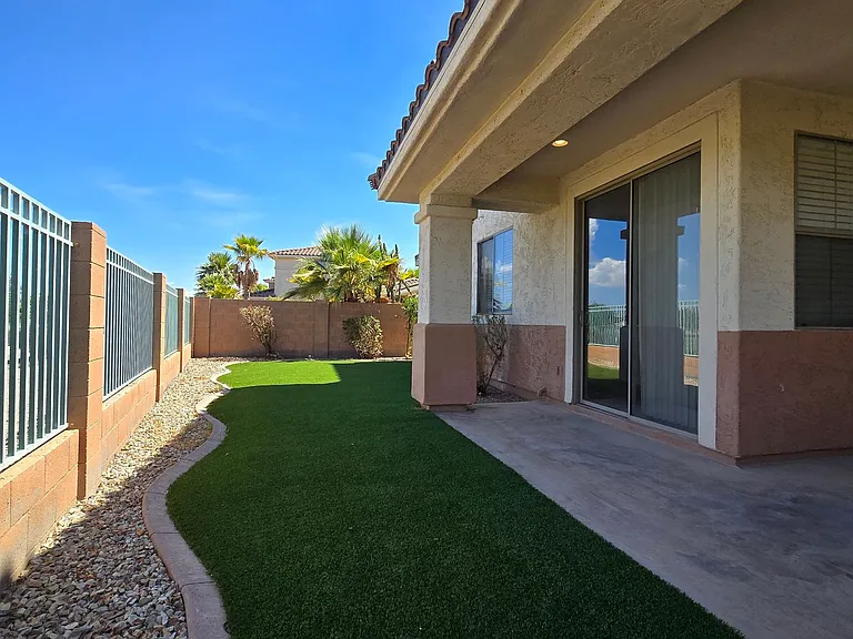 2237 N 135th Dr — Photo 38