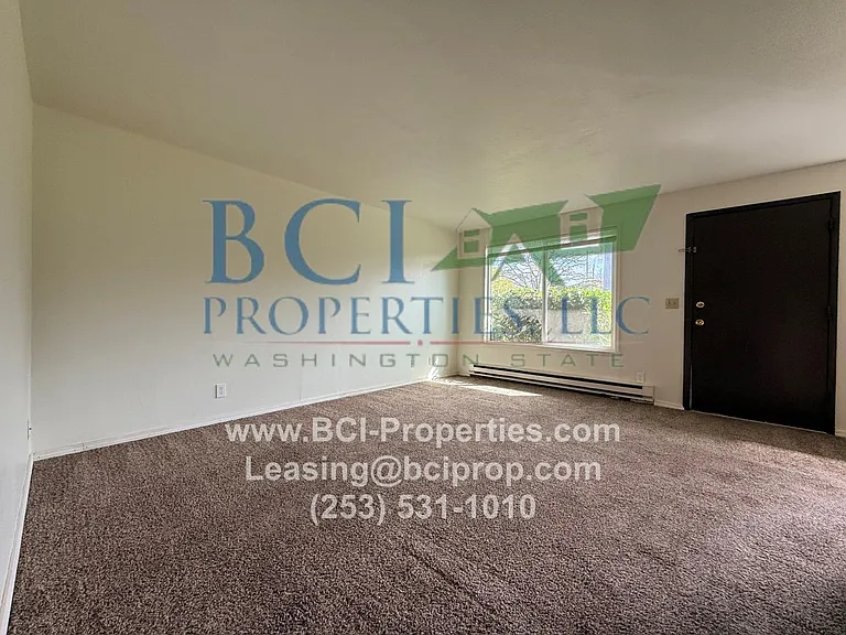 8402 McKinley Ave E — Photo 11