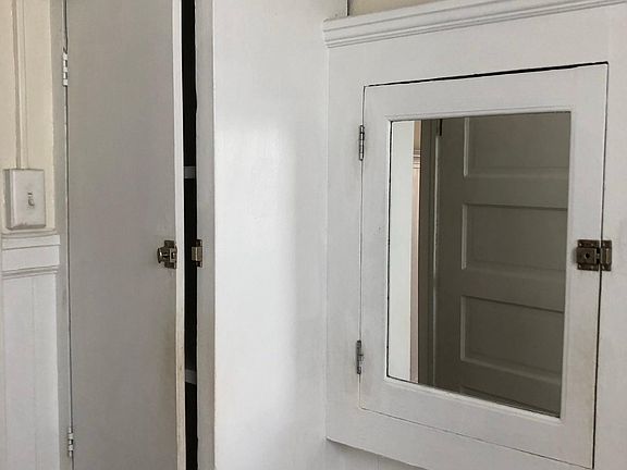 5th image of 1016 Cole St