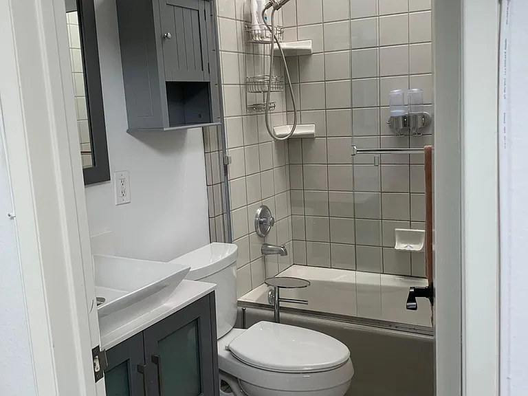 4807 Beck Ave #15 — Photo 9