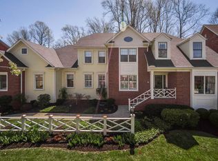 1712 Griffin Gate Rd, Louisville, KY 40205