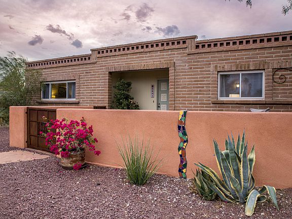 4th image of 3421 N Camino Esplanade