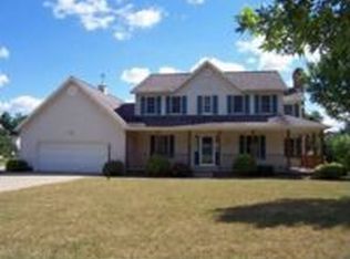 3074 Peterboro Dr, Stow, OH 44224