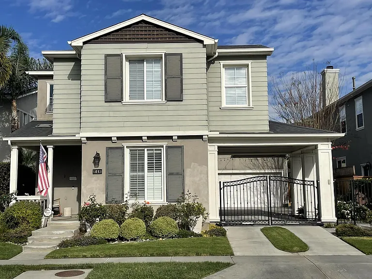 646 Sandside Ct — Photo 1