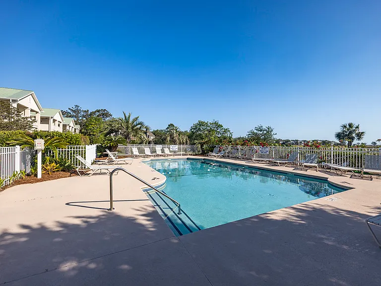 201 Windward Point Dr #201 — Photo 19