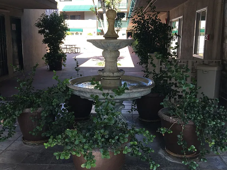 Maison De Michelle Apartments — Photo 2