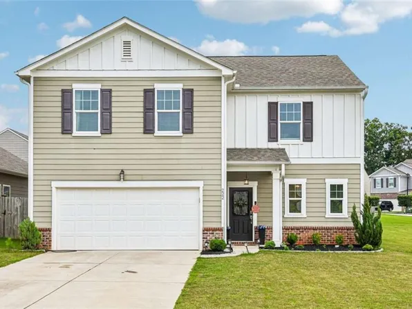 222 Knightsbridge Ln, Winder, GA 30680