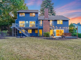 8460 SW Connemara Pl, Beaverton, OR 97008