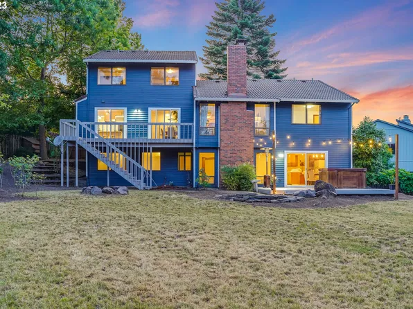 8460 SW Connemara Pl, Beaverton, OR 97008