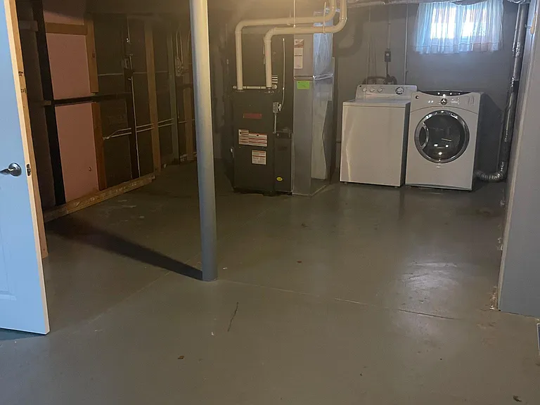 3030 Louisa Ave — Photo 10
