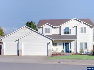 734 Roosevelt St NW, Salem, OR 97304