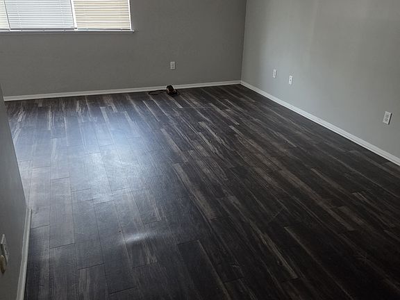 3rd image of 3223 Schuetzen Ln APT 1
