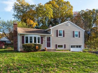 129 Farmstead Dr, South Windsor, CT 06074