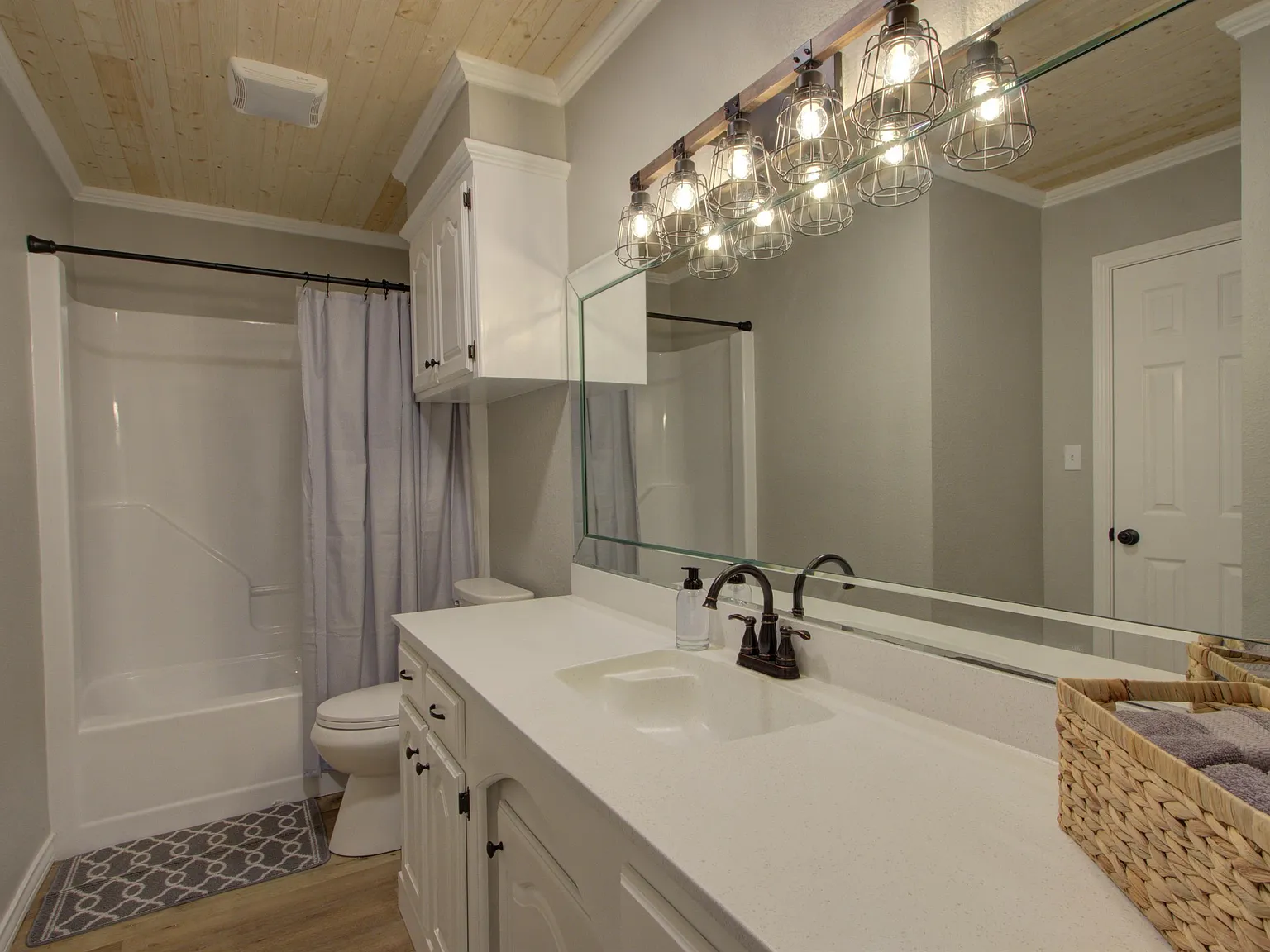 5805 Sidney Drive A - 1 — Photo 3
