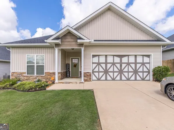 103 Cascades Ct, Bonaire, GA 31005