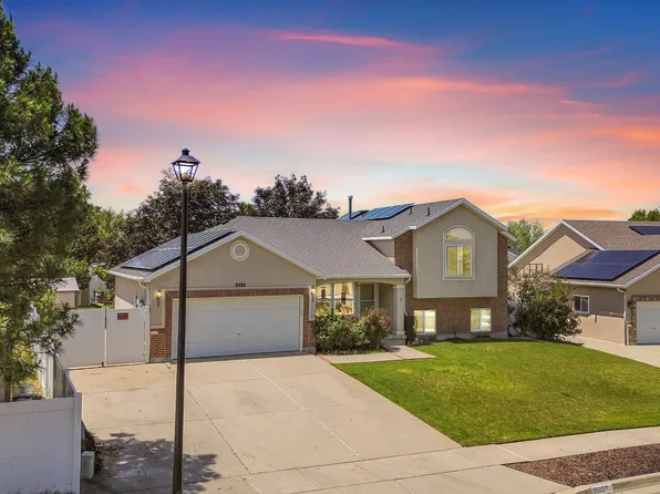 9592 S Wood Park Ln, South Jordan, UT 84009