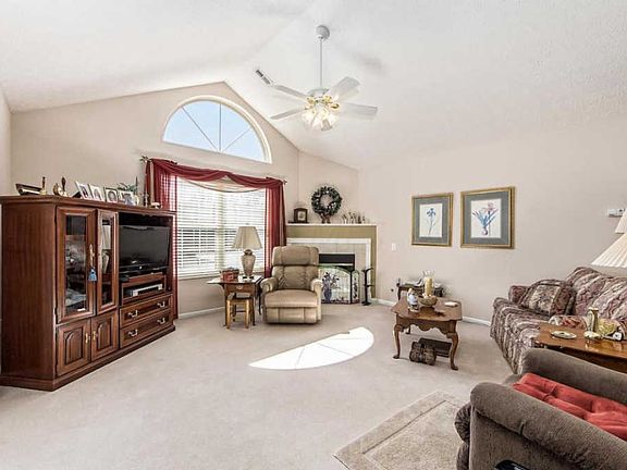 4th image of 4703 Wenham Park