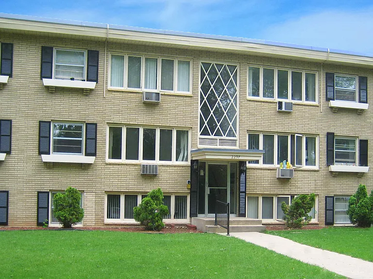Priscilla Standish Apartments — Photo 17