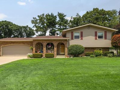 52526 Farmingdale Dr, Granger, IN, 46530