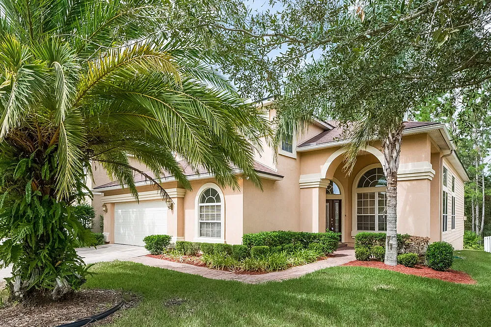4 bed, 3.0 bath, 3118 sqft, $3,790 — Photo 1