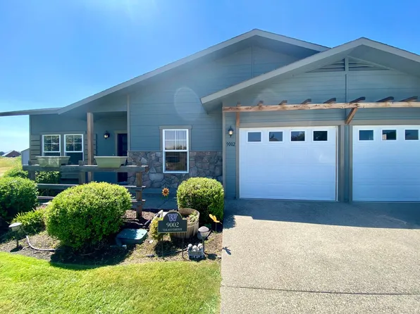 9002 Vialago Pkwy, Zillah, WA 98953