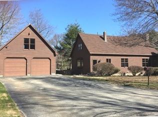 1061 Summer St, Lynnfield, MA 01940