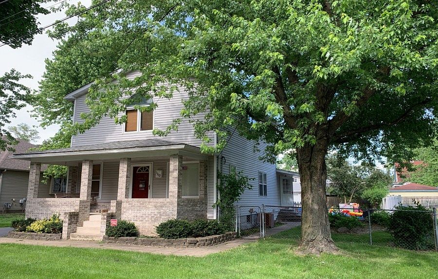 2nd image of 1502 Lawrence Ave