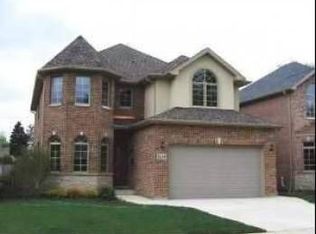 8304 Mango Ave, Morton Grove, IL 60053