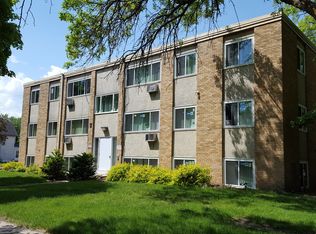 2200 7th St NE APT 1, Minneapolis, MN 55418
