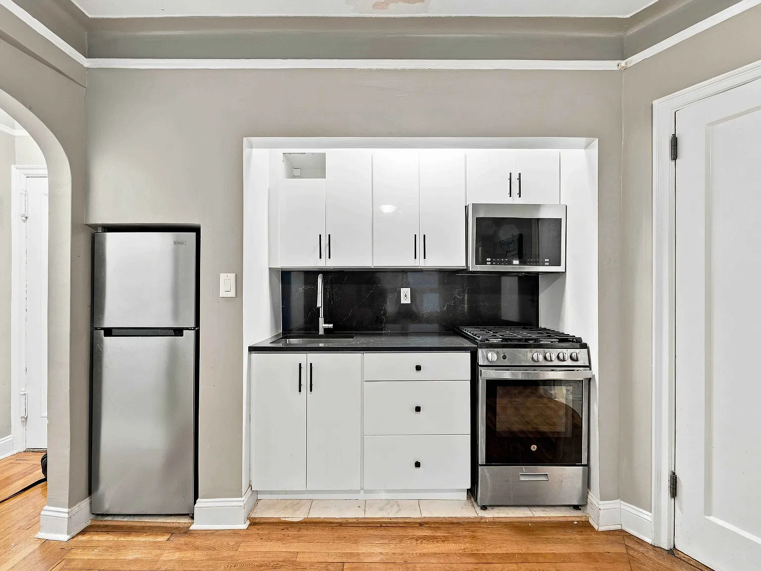 227 East 57th Street — Photo 4