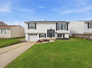 72 W Toulon Dr, Buffalo, NY