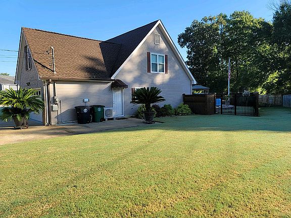 3rd image of 500 Cedar Glen Cir